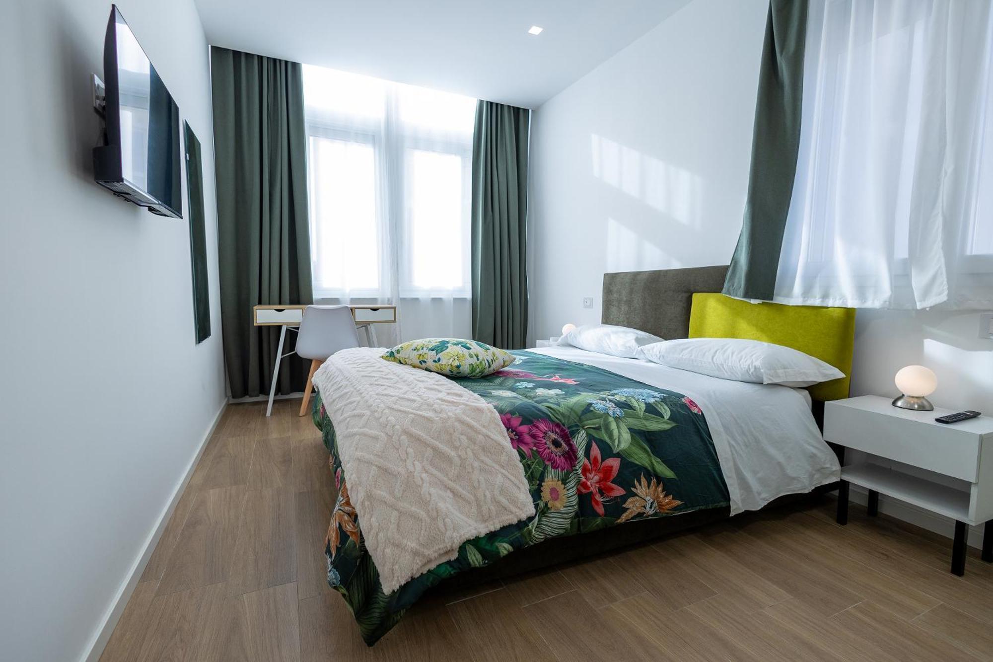 Perla Sul Mare Apartments Giardini Naxos Kültér fotó